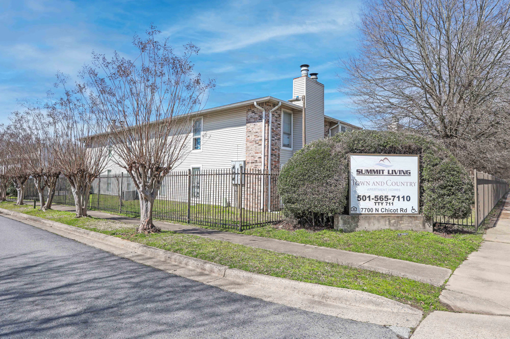 Summit-Town-Country 07